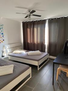 Postel nebo postele na pokoji v ubytování Cologne Hostel