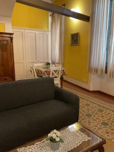 Χώρος καθιστικού στο Manon Lescaut