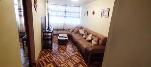 Χώρος καθιστικού στο Hostal LUNA DE SAN ANTONIO PUNO