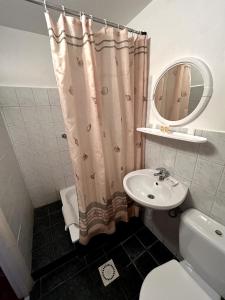 Koupelna v ubytování Hotel Talsi
