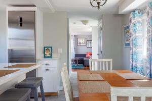 Köök või kööginurk majutusasutuses Sherman Cottage on the Beach