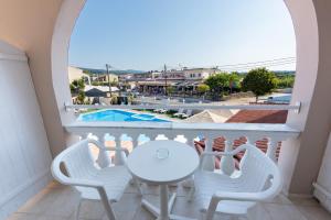 Bassein majutusasutuses Aphrodite Beach Hotel Corfu või selle lähedal