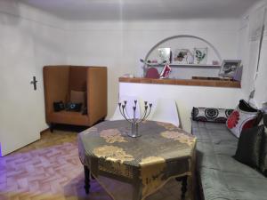 Posedenie v ubytovaní Maison en rez-de chaussée près du centre ville d'Arles
