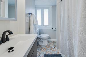 Bagno di Efficiency Suite in Lebanon Wifi - Laundry