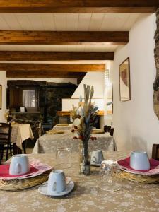 Příslušenství pro přípravu čaje a kávy v ubytování The Templars Guesthouse