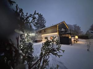 Το Ferienwohnung im Chalet Scheibenberg τον χειμώνα +11 φωτογραφίες