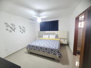 Φωτογραφία από το άλμπουμ του Cama king, piscina 3 habitacines σε Santiago de los Caballeros