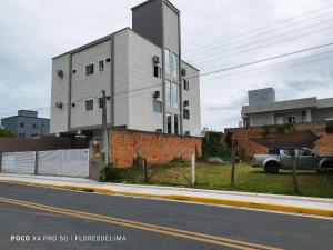 Το κτήριο όπου στεγάζεται  το διαμέρισμα