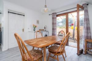 Galeriebild der Unterkunft Yellow door cottage in Moville