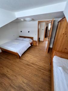 Ένα ή περισσότερα κρεβάτια σε δωμάτιο στο Apartmenthaus Ferdinand +26 φωτογραφίες