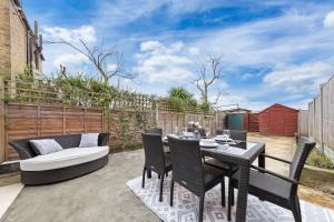 Αίθριο ή υπαίθριος χώρος στο Charming City Retreat,4 Bedroom House,Garden,Free Parking