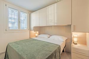 Ένα ή περισσότερα κρεβάτια σε δωμάτιο στο Bellaria Palace - Near the city of Ferrari