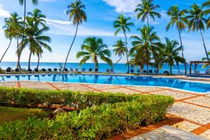 Piscina di OCEANPARADISE to you ALBATRO l Y ll o nelle vicinanze