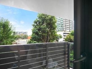 Fotografie z fotogalerie ubytování Modern Split Level 2Bed with Pool v destinaci Sydney