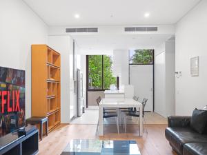 Fotografie z fotogalerie ubytování Modern Split Level 2Bed with Pool v destinaci Sydney