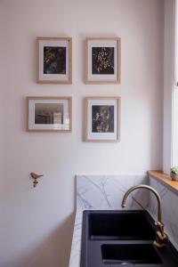 Gallery image of Harrington House luxury apartment in CBD in Hobart +26 photos