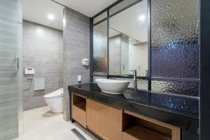 Browndot Hotel Incheon Songdo的一间浴室