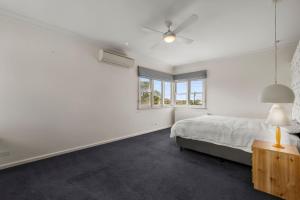 En eller flere senge i et værelse på Old Lonsdale Classic on Kirk