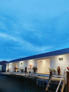 Fotografie z fotogalerie ubytování Bubblefish Water Villa v destinaci Kampong Bum Bum