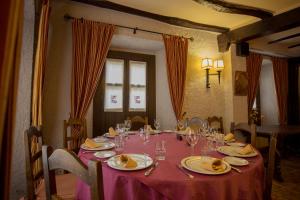 Restaurace v ubytování Hotel La Posada Regia