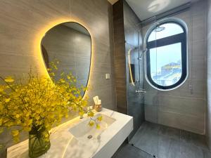 Bilik mandi di Sky View Memory Inn