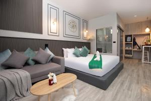 Χώρος καθιστικού στο Best Time Pool Suites