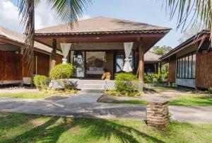 Zahrada ubytování Long Beach Chalet - SHA Extra Plus