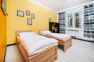 Benedikt City Center Hostel客房内的一张或多张床位
