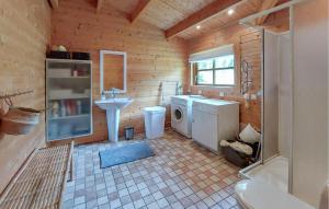 Bagno di Lovely Home In Anderstorp With Wifi