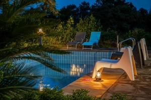 Bazén v ubytování Jeju Color in Jeju Pension nebo v jeho okolí + 26 fotografií