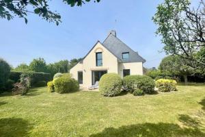 Zdjęcie z galerii obiektu Maison de vacances tout confort 500m des plages w mieście Locmariaquer