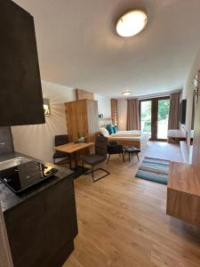 Kuchyň nebo kuchyňský kout v ubytování Apartment Haus am See