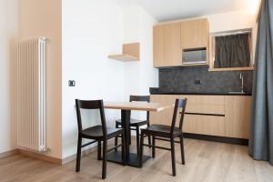 A kitchen or kitchenette at Residence Nevegall
