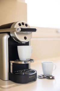 Příslušenství pro přípravu čaje a kávy v ubytování Akrotiri Estate Naxos - Private hillside estate + 81 fotografií