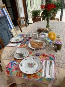 Cibo presso la stanza in casa privata o nelle vicinanze