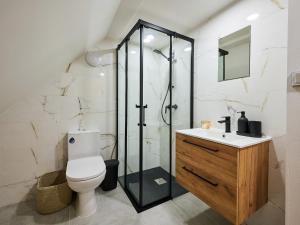 Ένα μπάνιο στο Chalet Jizerky Paws & Sauna by Interhome