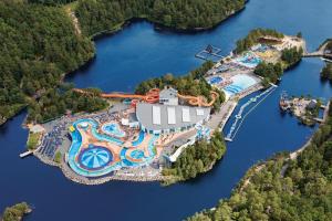 an aerial view of the water park at Leilighet like ved Sjøsanden in Mandal