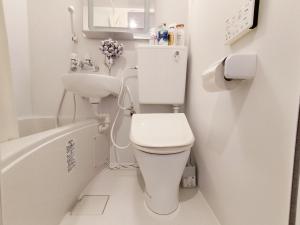 Baðherbergi á Z57新宿最中心 東新宿站5分-Shinjuku center 5 mins to St, Max 3P 直达新宿 涉谷 表参道 池袋 上野 代代木 银座 原宿