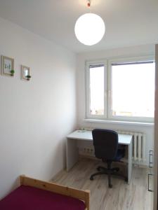 Zdjęcie z galerii obiektu Single private room in a 5 room shared apartment we Wrocławiu