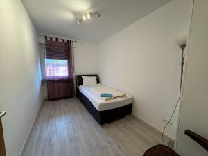 Postel nebo postele na pokoji v ubytování 3 Zimmer Wohnung