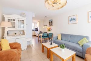 Η κουζίνα ή μικρή κουζίνα στο Domburghome Aanloop 49a
