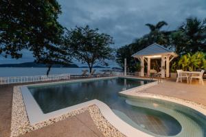 Příroda nedaleko vily