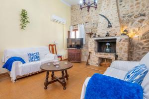 Posezení v ubytování Finca Can Calisto + 28 fotografií