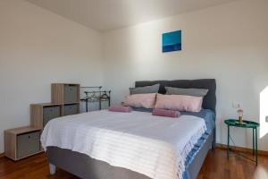 Posteľ alebo postele v izbe v ubytovaní Villa Brionika mit Pool