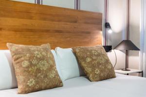 Łóżko lub łóżka w pokoju w obiekcie Luxury Apartment Alcazaba by Nagoa Homes