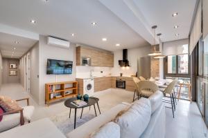 Kuchyňa alebo kuchynka v ubytovaní Luxury Apartment Alcazaba by Nagoa Homes