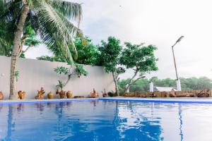 Bazén v ubytování 8 Plus Beach Resort nebo v jeho okolí + 37 fotografií