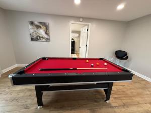 Biliár nebo kulečník v ubytování Just like home w Pool & Pool table