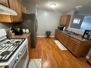 Fotografie z fotogalerie ubytování Cozy townhome v destinaci Hugo + 16 fotografií