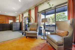 Χώρος καθιστικού στο Best Western Royal Palace Inn & Suites
